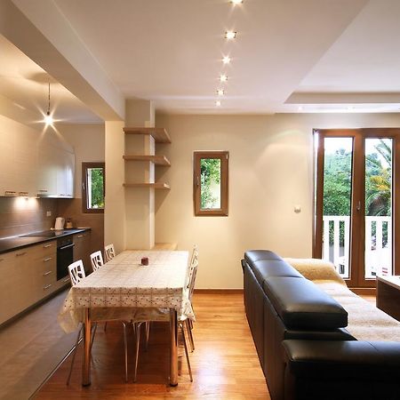 Apartments Dangubic Petrovac Екстер'єр фото